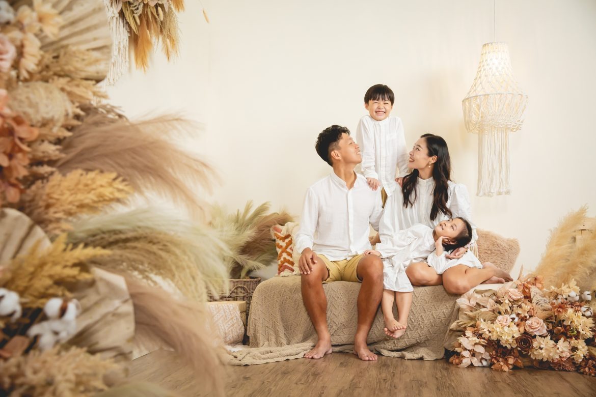 family photo shoots tiny todds