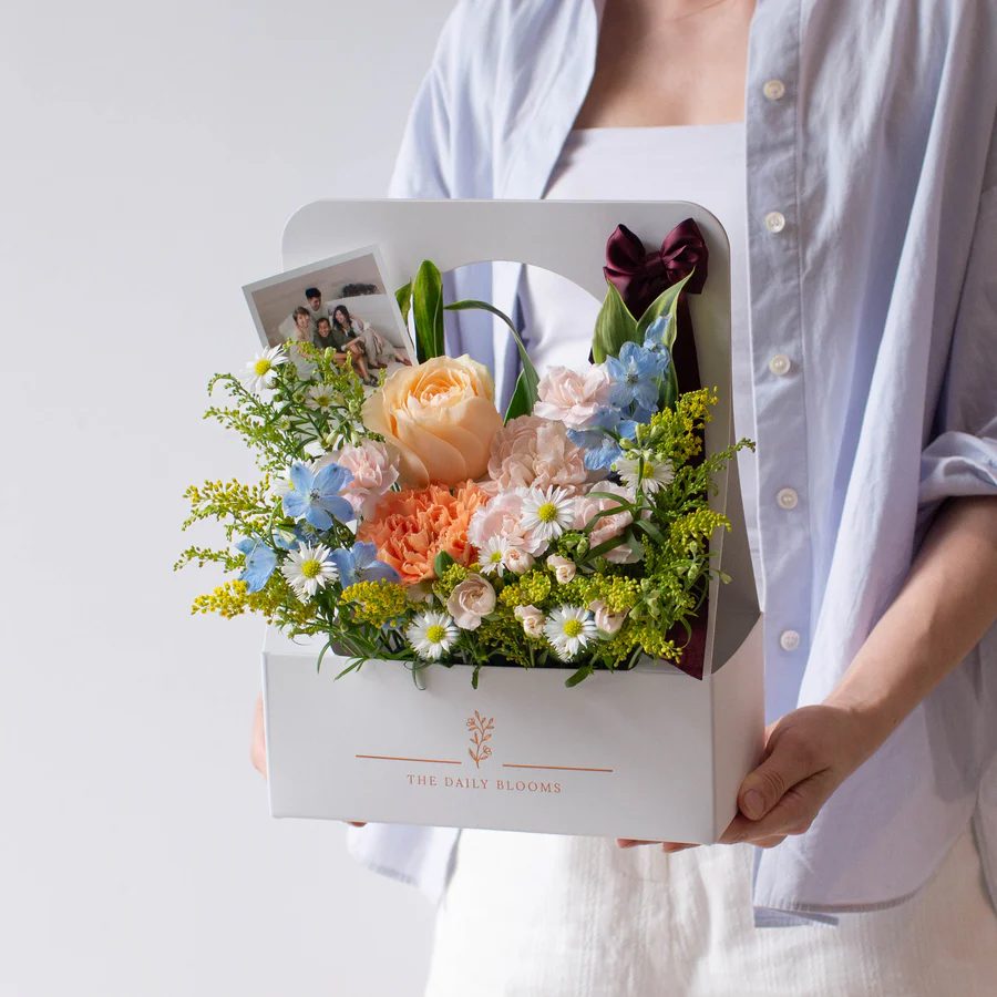 the daily blooms flower box delivery